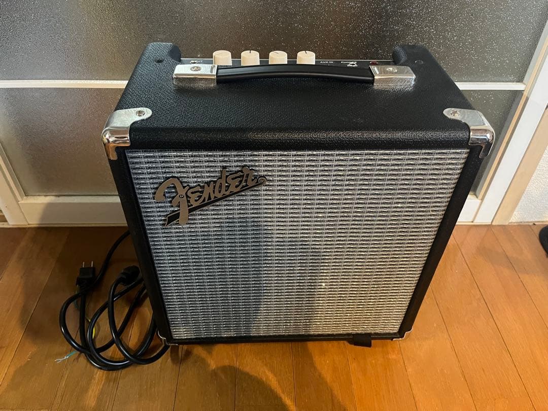 Fender Rumble 15 ベース用アンプおまけ付き