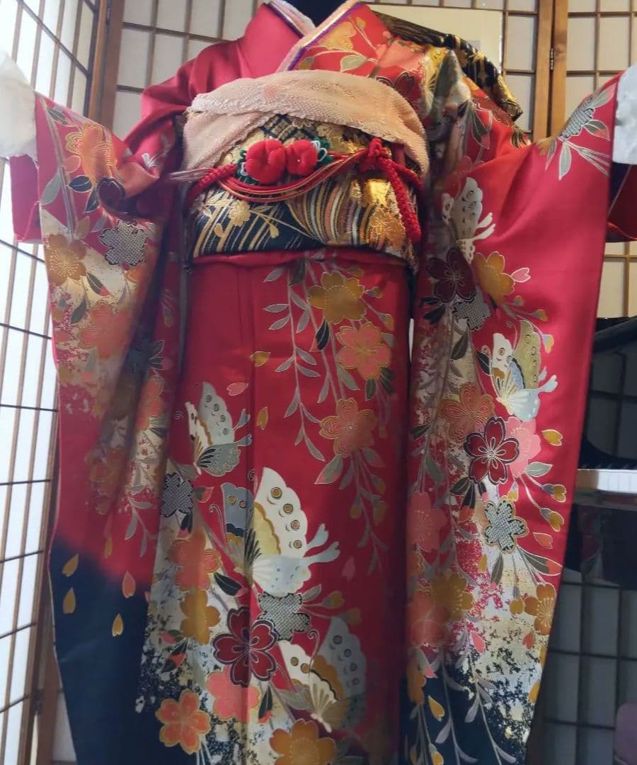 404赤黒　舞蝶　正絹振袖6点フルセット　成人式卒業式晴れの日コンサート式典