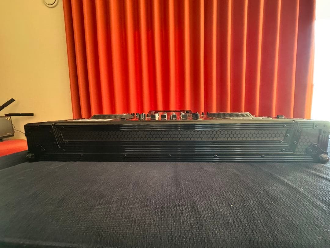 超美品　Pioneer DJ XDJ-XZ コントローラー＋UDGフライトケース