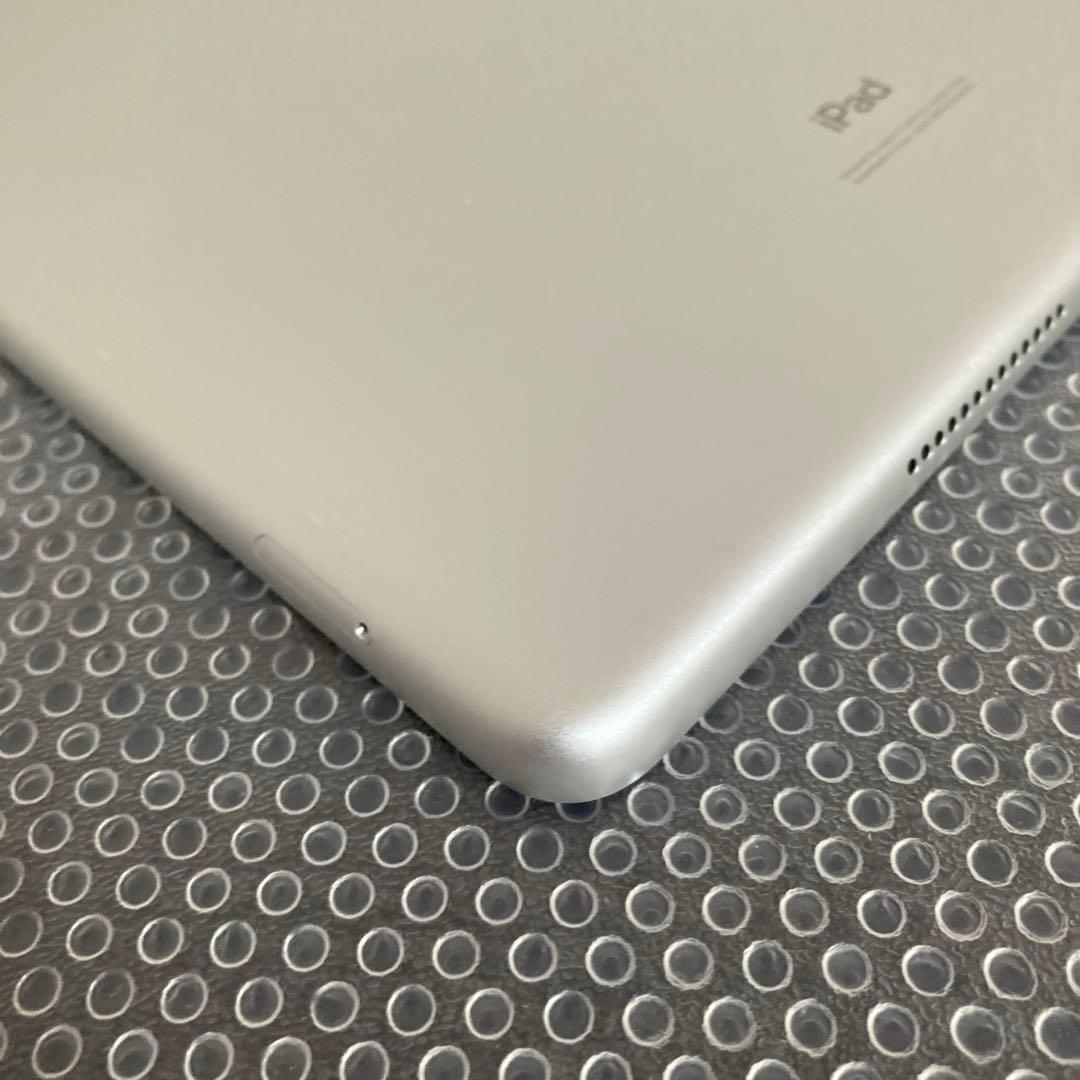 582【早い者勝ち】電池最良好☆iPad7 第7世代 128GB SIMフリー☆
