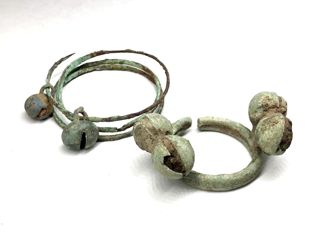 【 クメール青銅環/鈴 】　１２世紀　出土品　多数　蔵出　桐箱入り