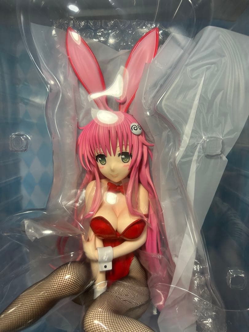 入手困難　ララ バニーVer. フィギュア