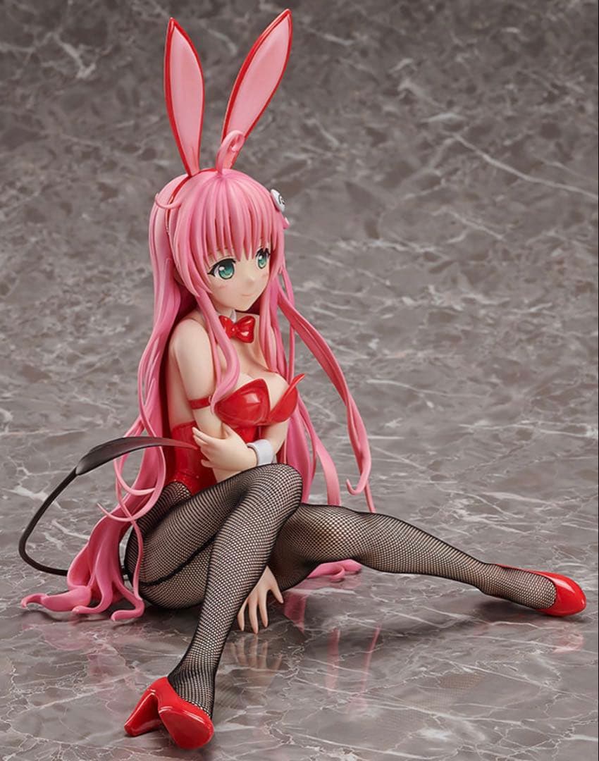 入手困難　ララ バニーVer. フィギュア