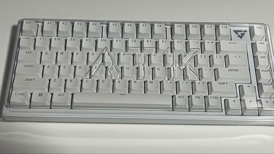 VXE ATK75 White G版