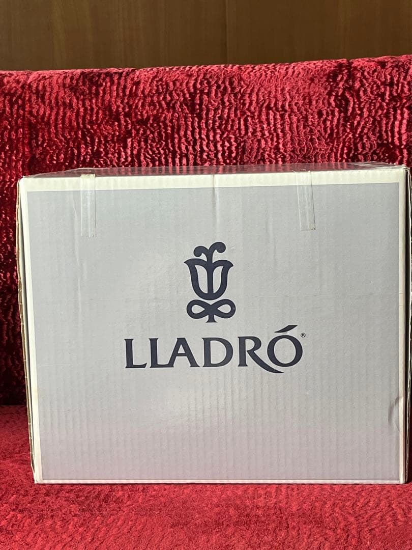 LLADRO 06658 春の目覚め　モーニングソング