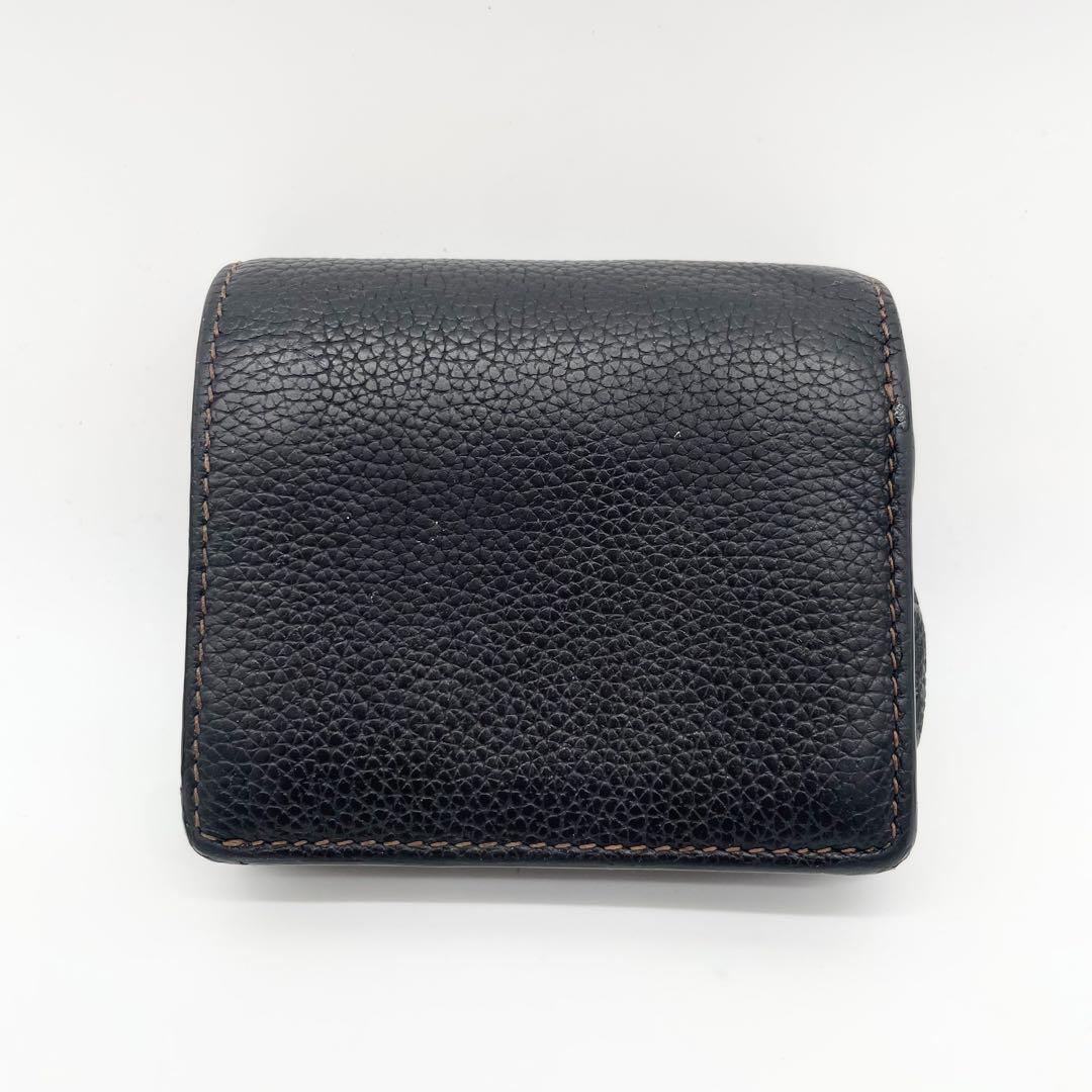 BURBERRY 二つ折り財布　レザー　ブラック　ゴールドロゴ