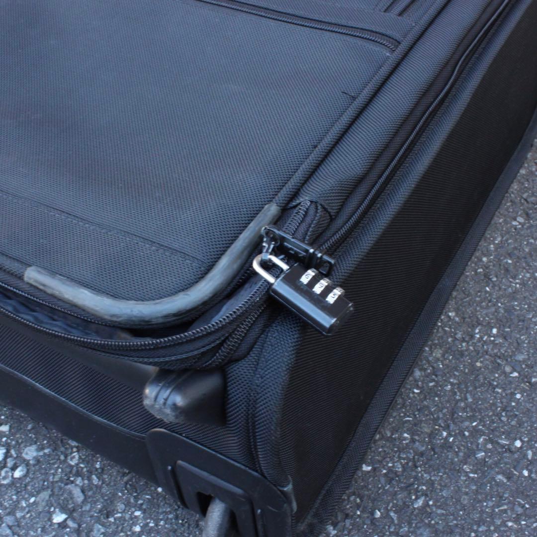 TUMI トゥミ　トラベルケース 2268D3 コンパクトサイズ