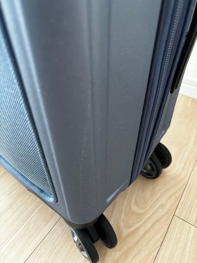 バッグ Travelpro PlatinumEliteHardside Carry-On