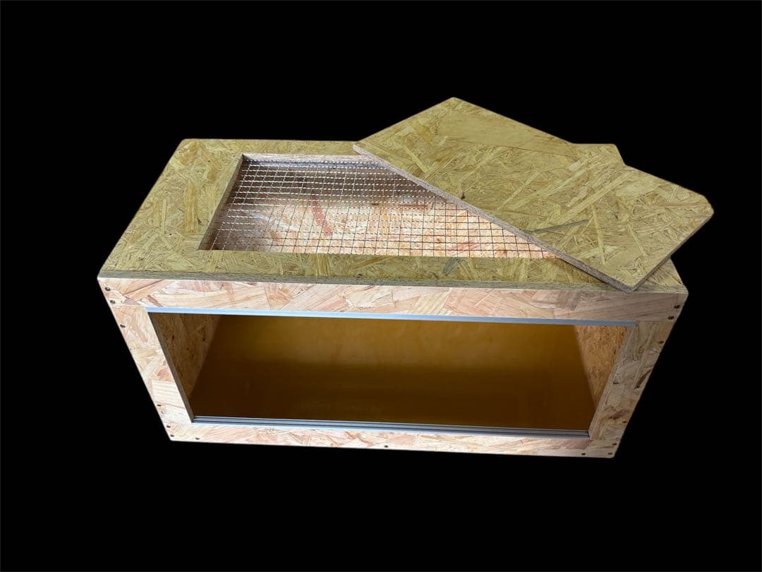 爬虫類ケージ　75×30×30㎝