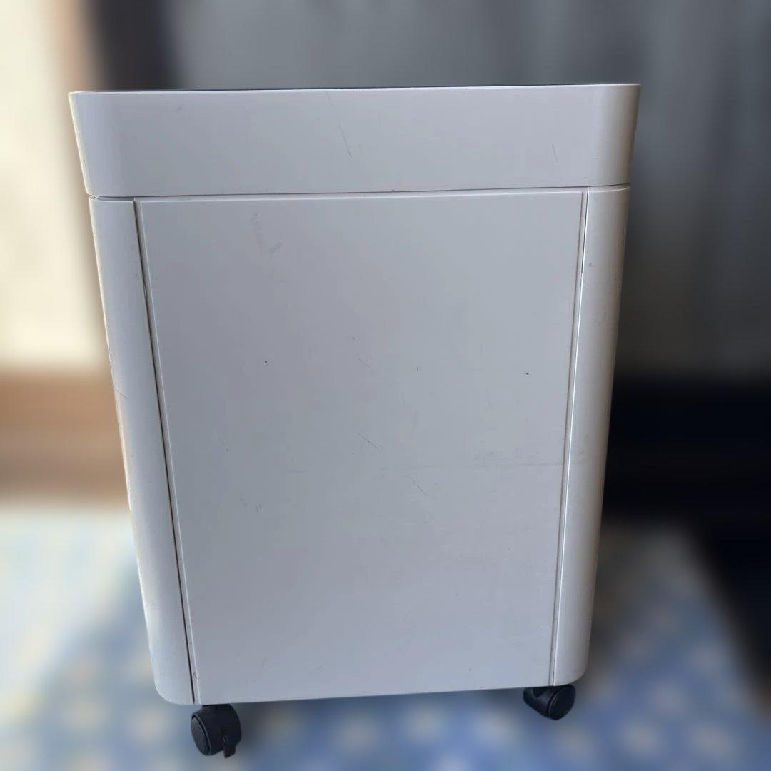 美品 アイリスオーヤマ　静音パーソナルシュレッダー　P10HCS