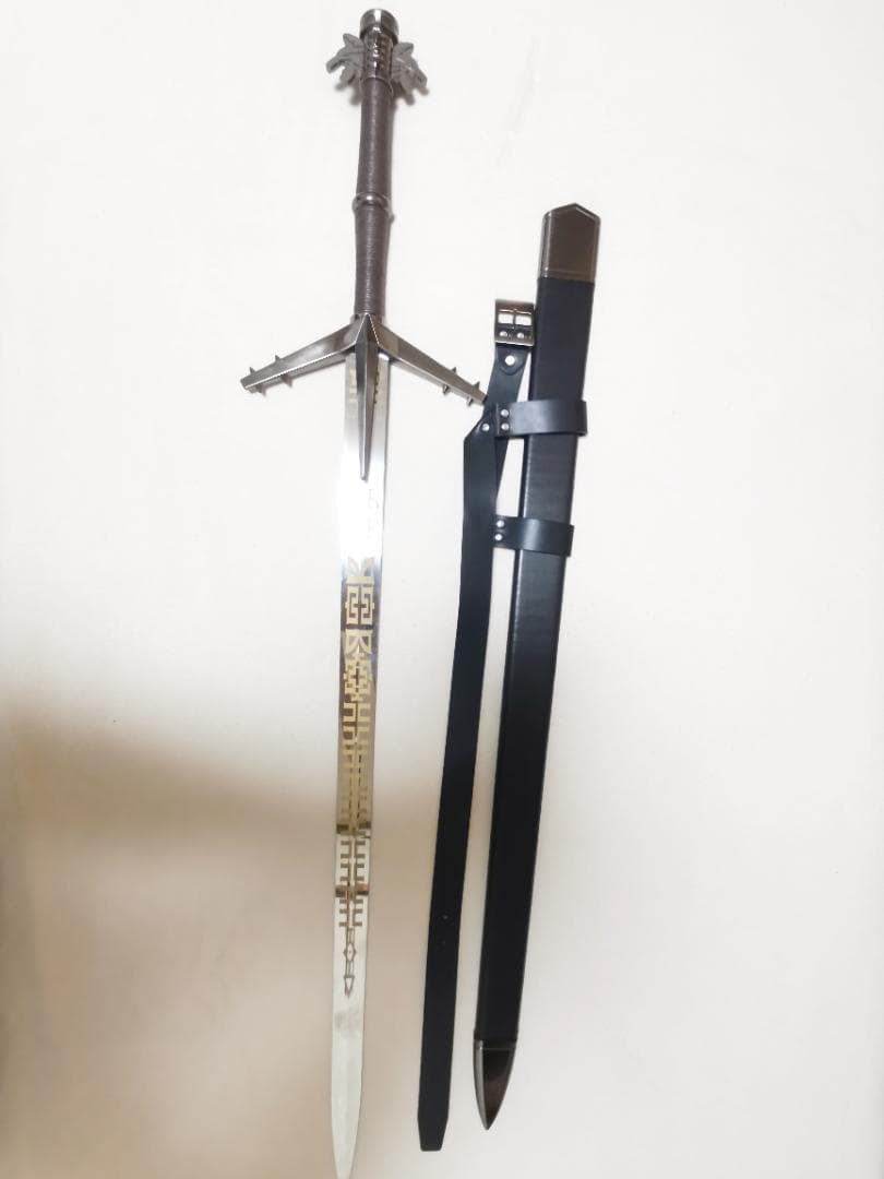 ウィッチャー3 ワイルドハント エアロンダイト 金属製 模造刀 西洋剣 美術品