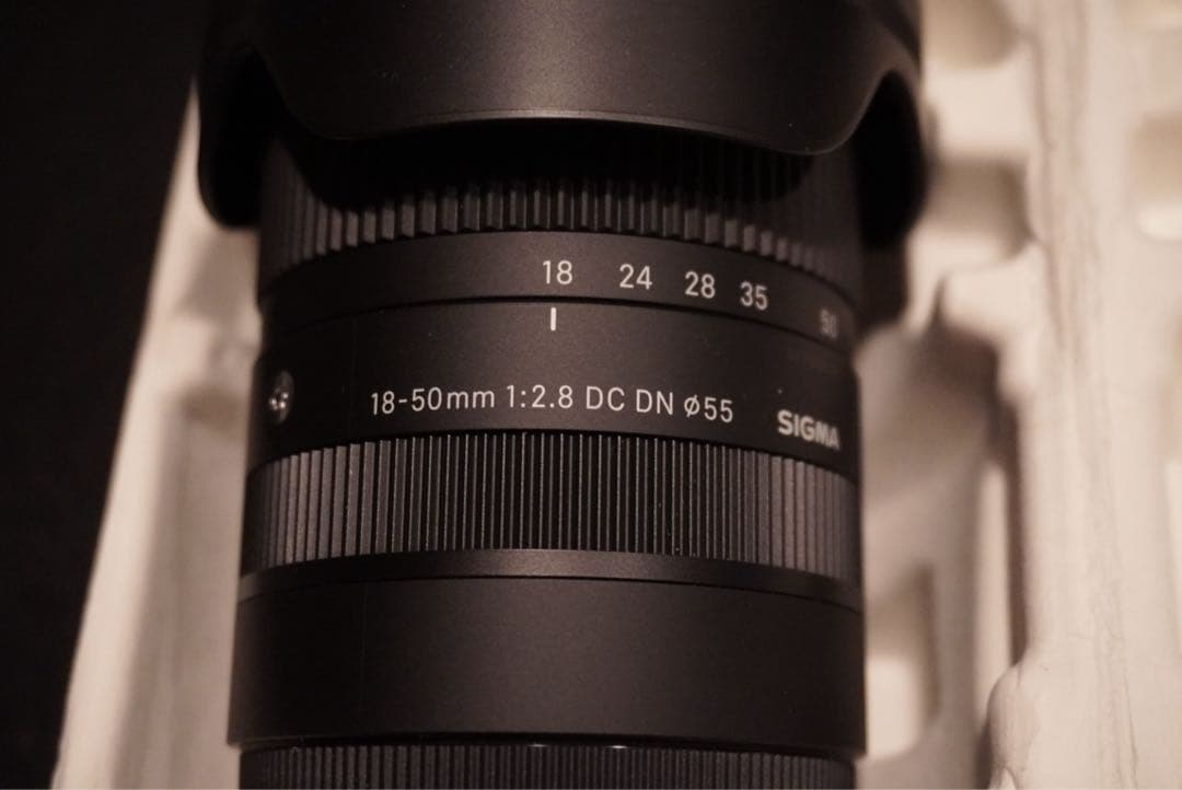 カメラレンズ　SIGMA 18-50mm F2.8 Sony E用