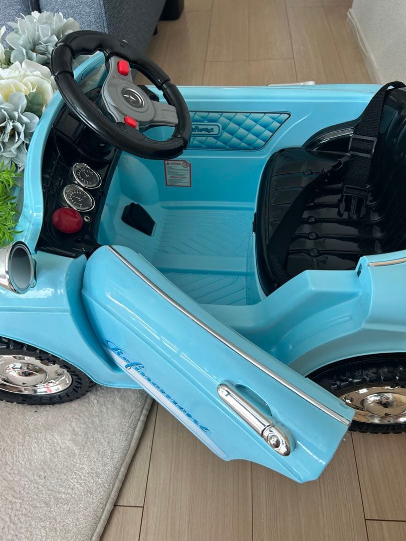 水色ラジコンカー　ポルシェ風おもちゃ