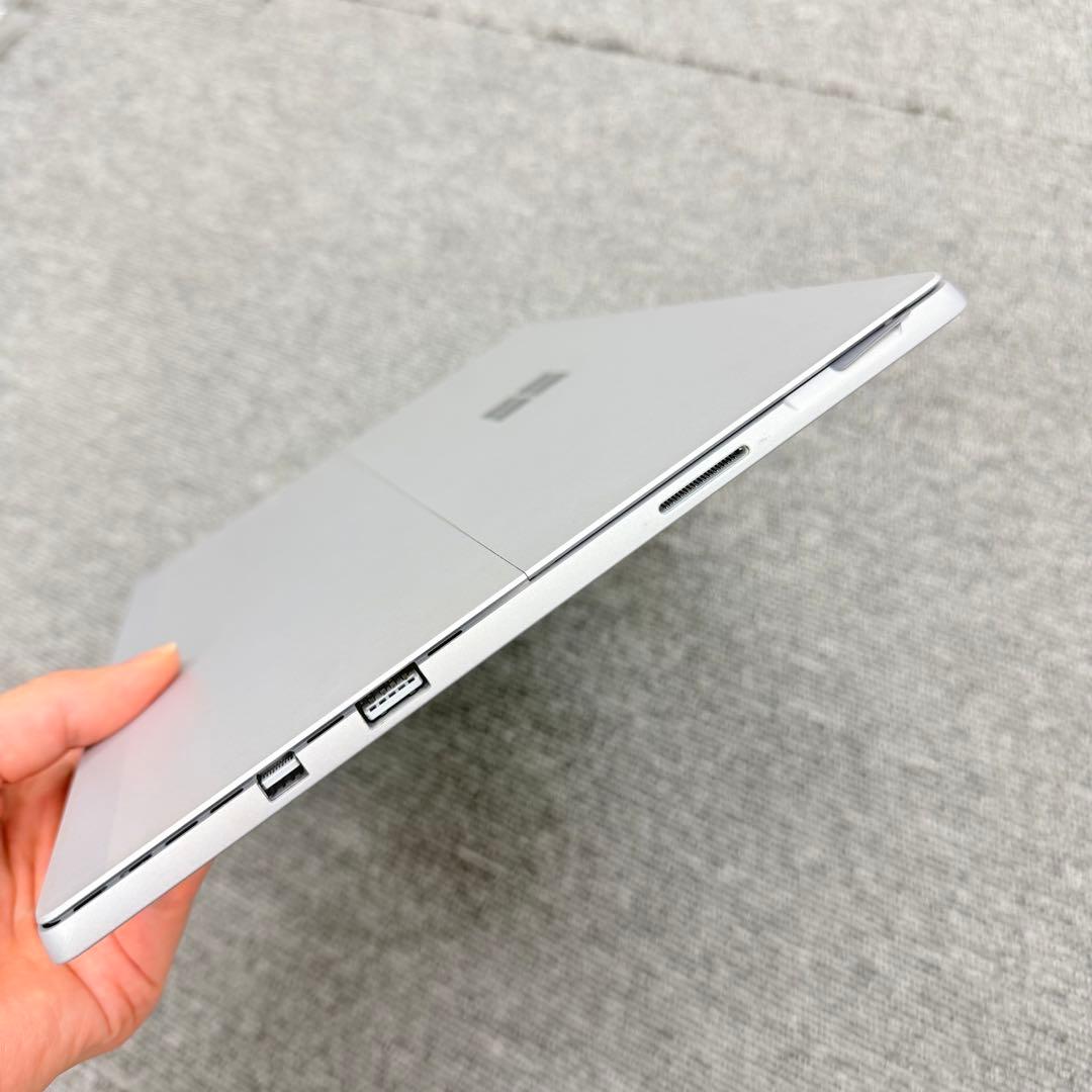 Windowsタブレット本体 Surface Pro 5 4GB / 128GB LTE