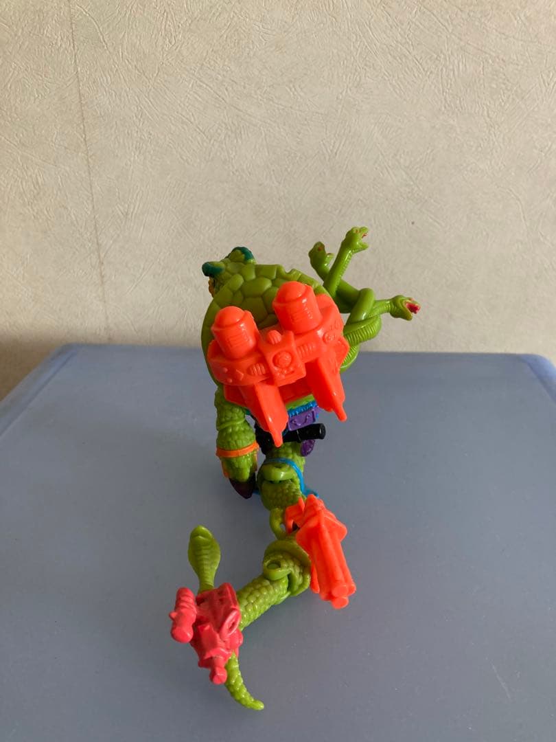 週末セール　ミュータントタートルズ SCALE TAIL