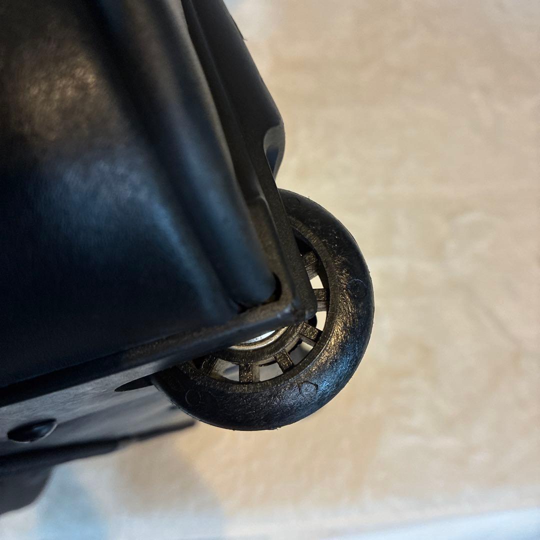 ゼロハリバートン キャリー付 ビジネスバッグ 黒 2輪　高級 ビジネス　出張