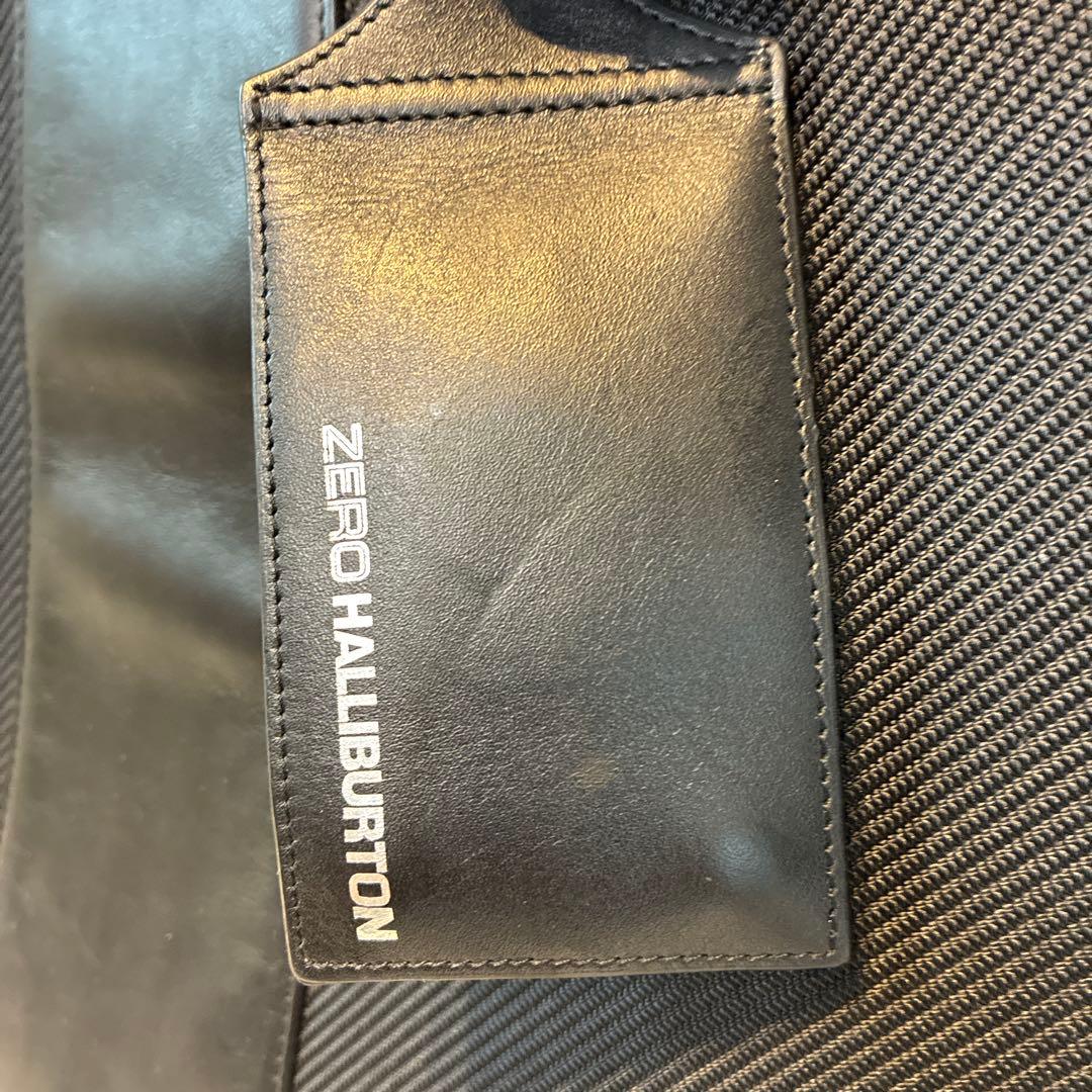 ゼロハリバートン キャリー付 ビジネスバッグ 黒 2輪　高級 ビジネス　出張