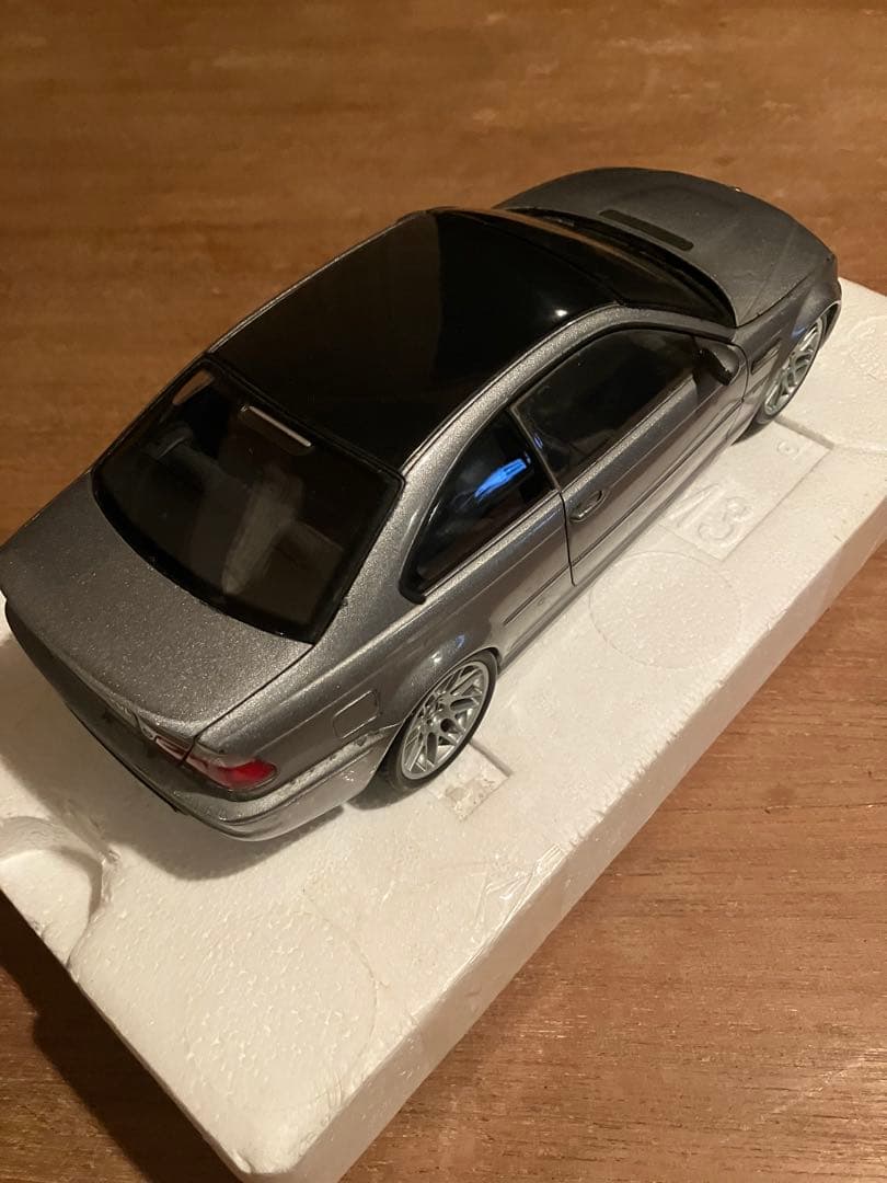 1／18 BMW M3 CSL 中古