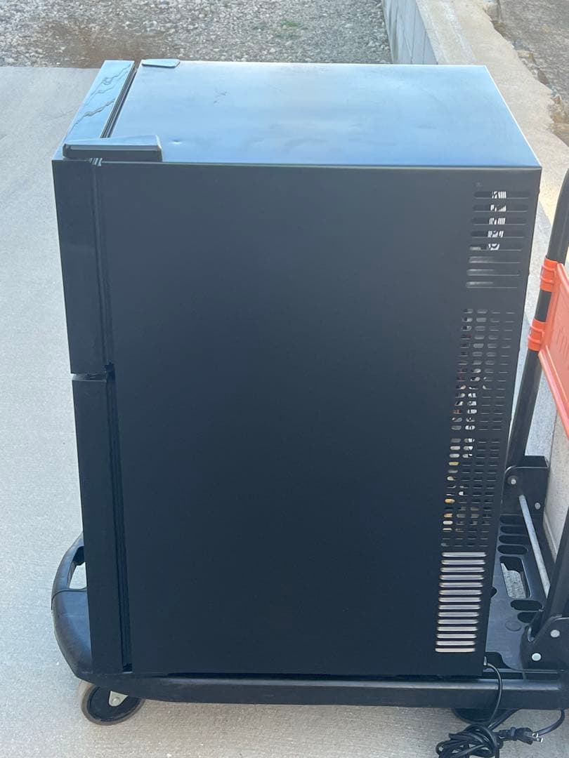 冷蔵庫一体型ワインセラー62L 2ドア コンパクト　稼働品　WRH-M262