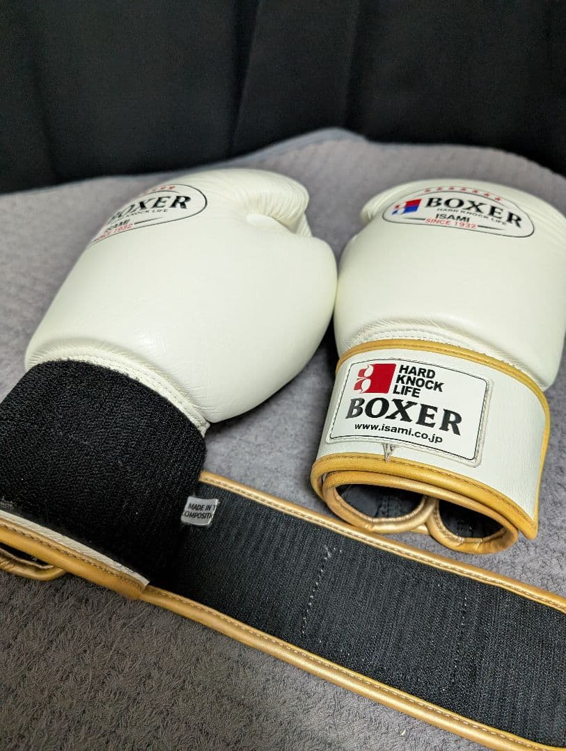 ISAMI BOXER ボクシンググローブ　ホワイト　16オンス