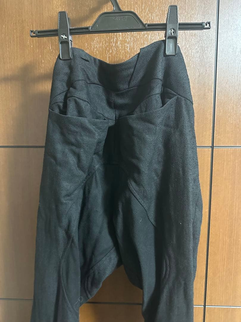 JULIUS（ユリウス）ブラック サルエルパンツ