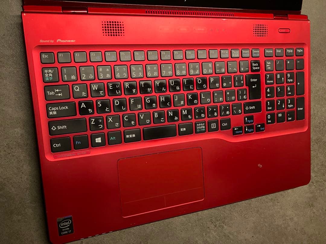 富士通 LIFEBOOK AH77/M Core i7 8GB タッチパネル