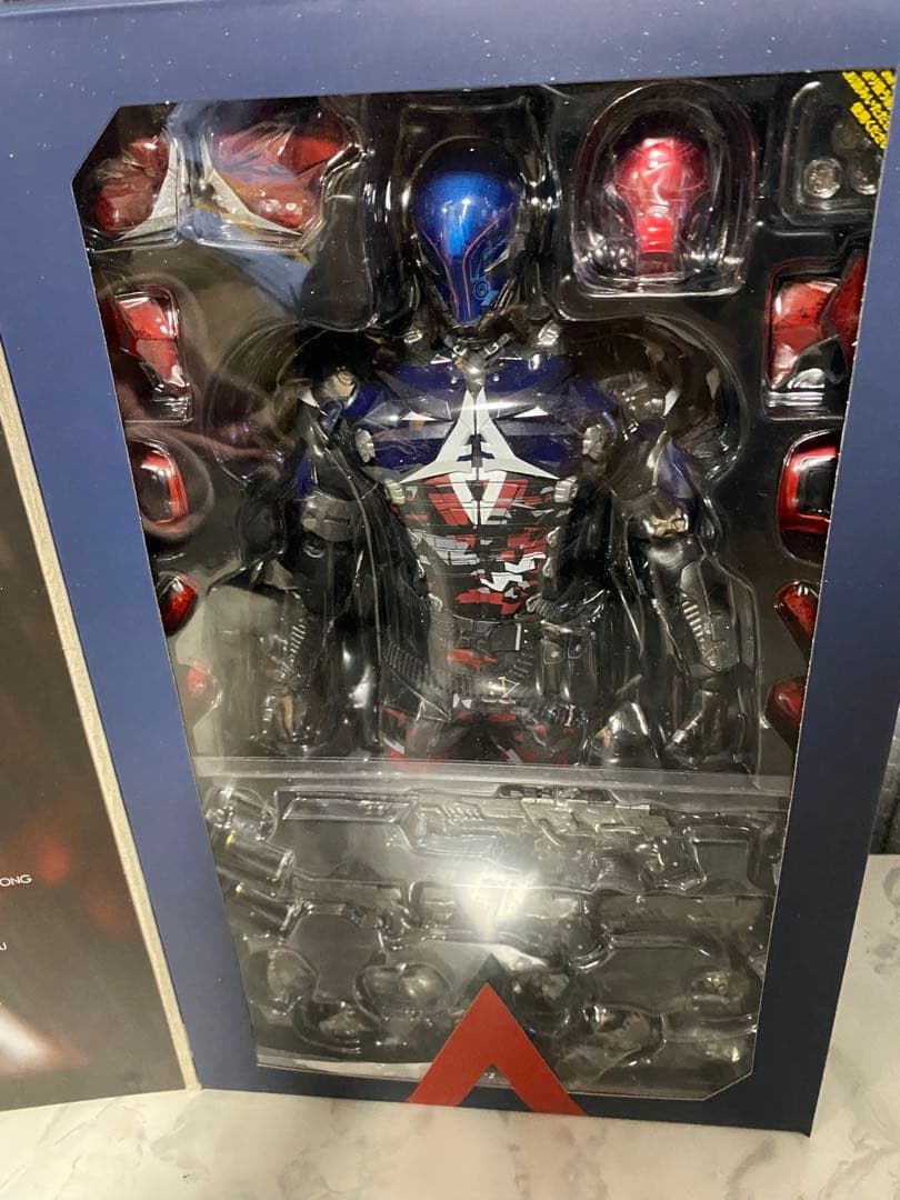 ホットトイズ　ビデオゲーム・マスターピース　バットマン　１／６　アーカム・ナイト