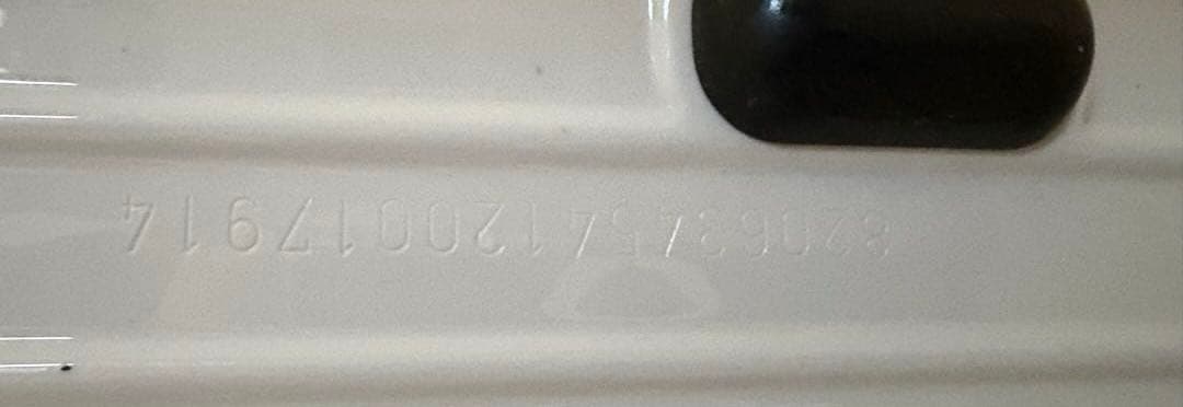 RIMOWA リモワスーツケース ホワイト 4輪 ポリカーボネート 中型M65L