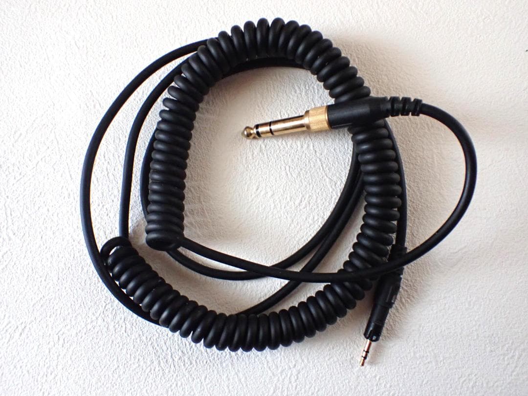 美品 オーディオテクニカ ATH-M50x プロフェッショナルモニターヘッドホン