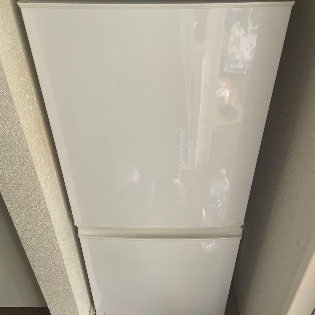 冷凍冷蔵庫　SHARP