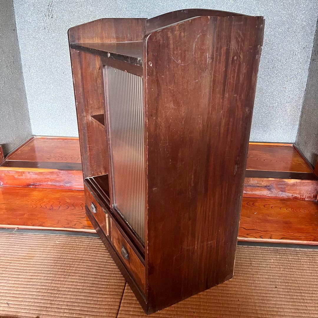 レトロ　ガラスキャビネット