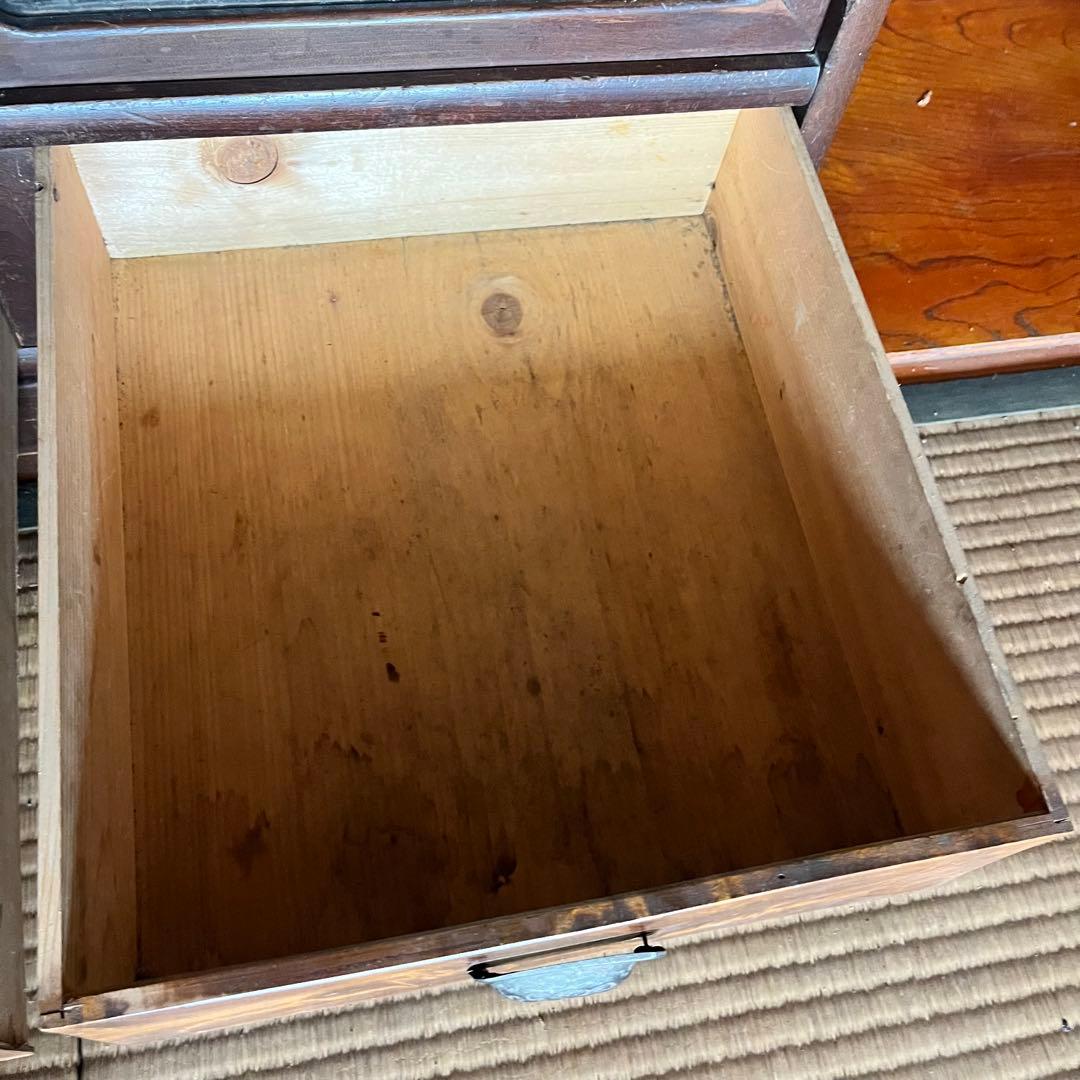 レトロ　ガラスキャビネット