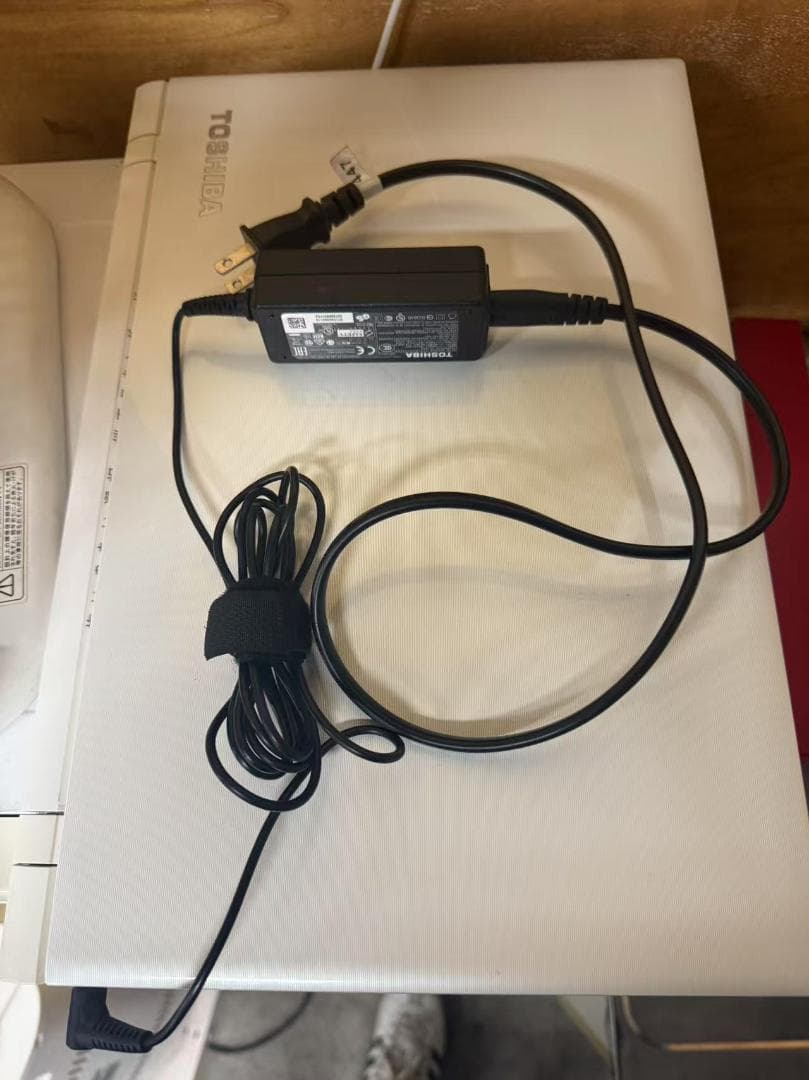 【中古】 東芝15.6 型 ノートパソコン ホワイト PT45VWP-SJA