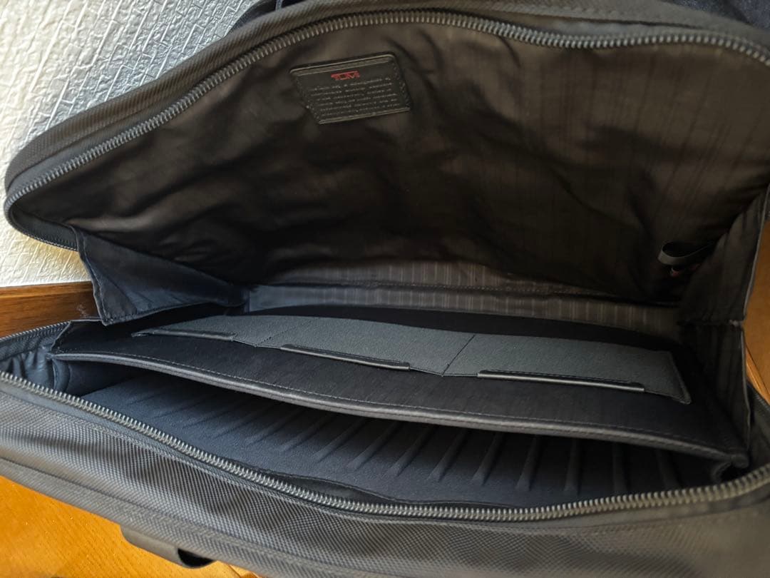 【値下げ】TUMI ブラック ビジネスバッグ