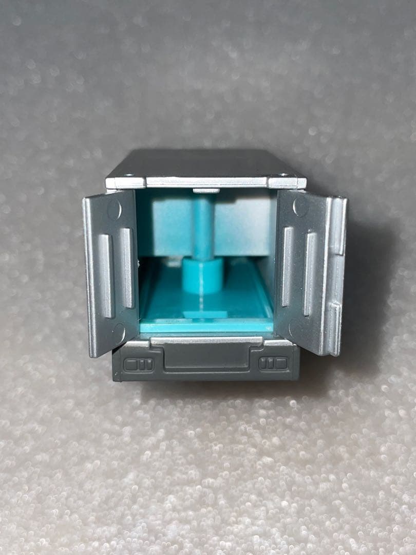 三菱ふそうキャンター　トミカ