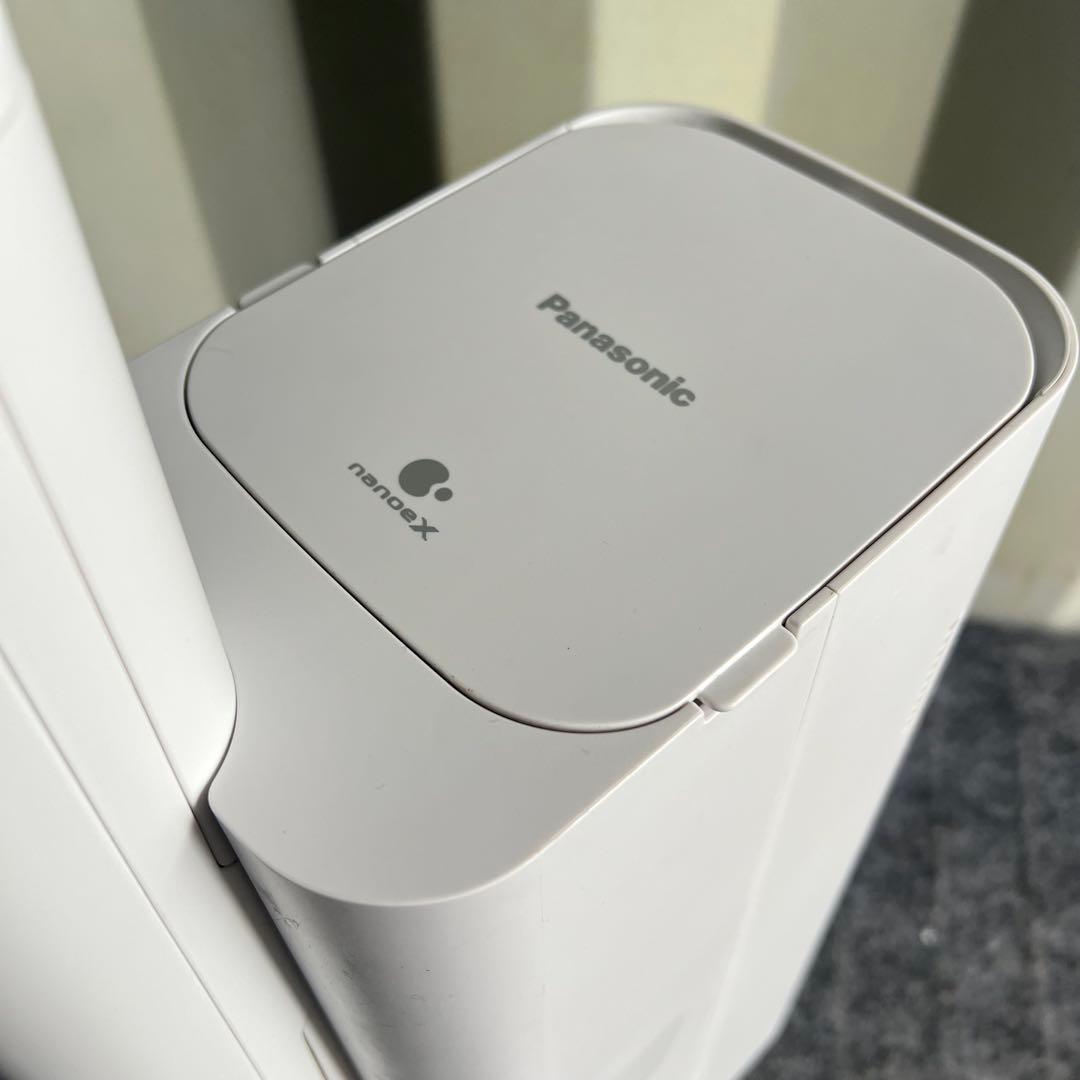 E57激安早い者勝ち✨　Panasonic コードレスクリーナー 掃除機　新生活