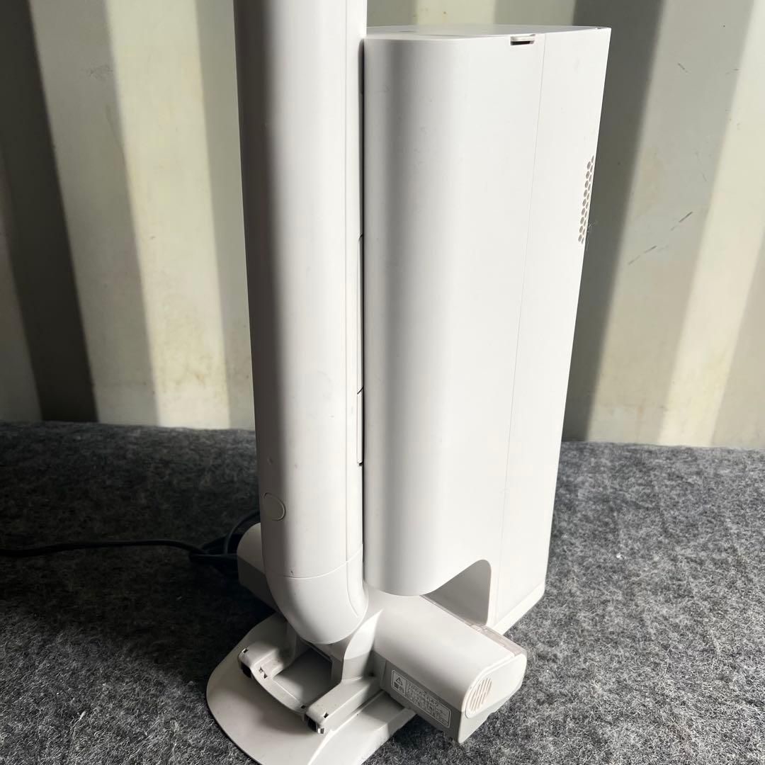 E57激安早い者勝ち✨　Panasonic コードレスクリーナー 掃除機　新生活