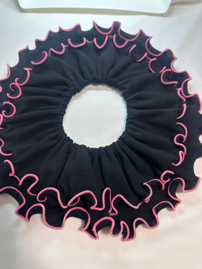 ふゆ　フリルスタイ8枚 よだれ掛け　ハンドメイド