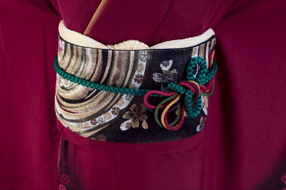 振袖◯成人◯着物○長襦袢○帯締め○帯揚げ○重ね衿○帯○モダン