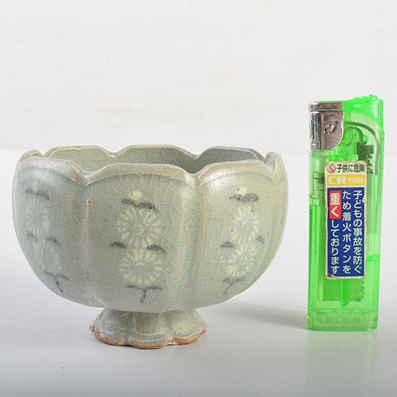 朝鮮美術　韓国　高麗青磁　象嵌花文　輪花碗　V　R7162