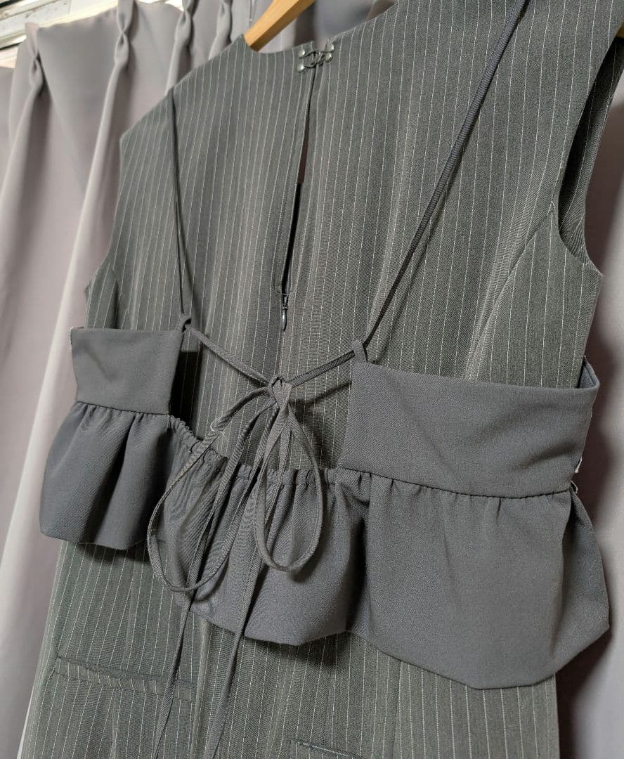 ピンストライプスリーブレスビスチェドレス 2点セット niana