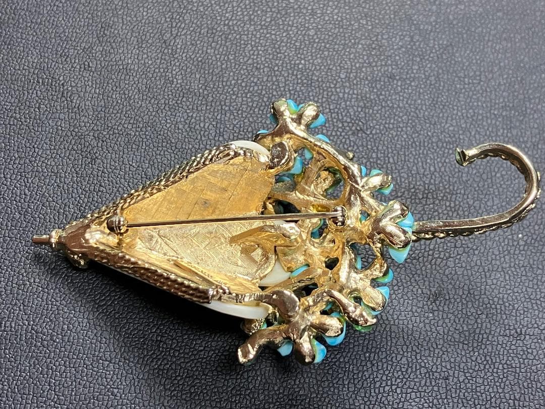 ヴィンテージ　スワボダ　Swoboda　ブローチ　傘　アンブレラ　フラワー