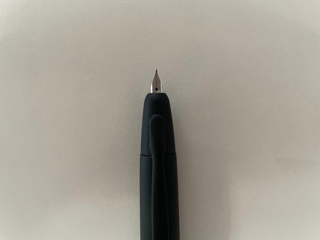 パイロット　万年筆　キャップレス　マットブラック　細字　FC-18SR-BM-F