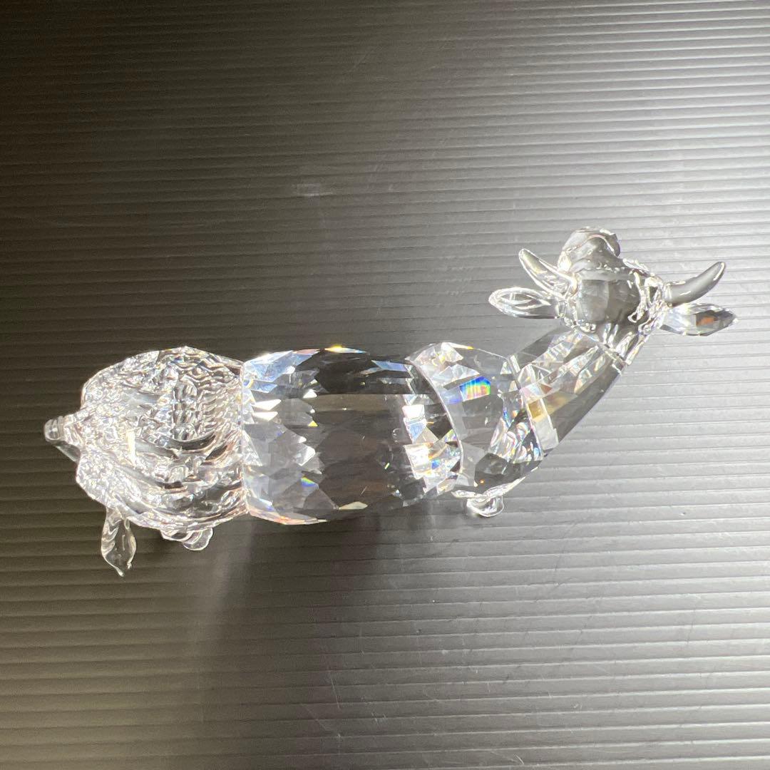 スワロフスキー　うし置物　横幅約11㎝　東Y7-0730⭐︎1Fタカチ