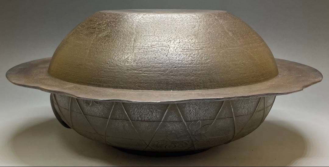 十二代　和田美之助　桜川透木釜　炉用透木　共箱　共布　共布(釜釻) W22