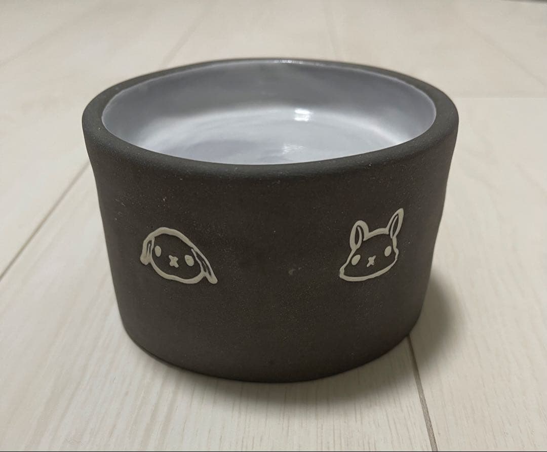 うさぎ用 フードボウル 陶器製 黒胡麻 首にやさしい 中古
