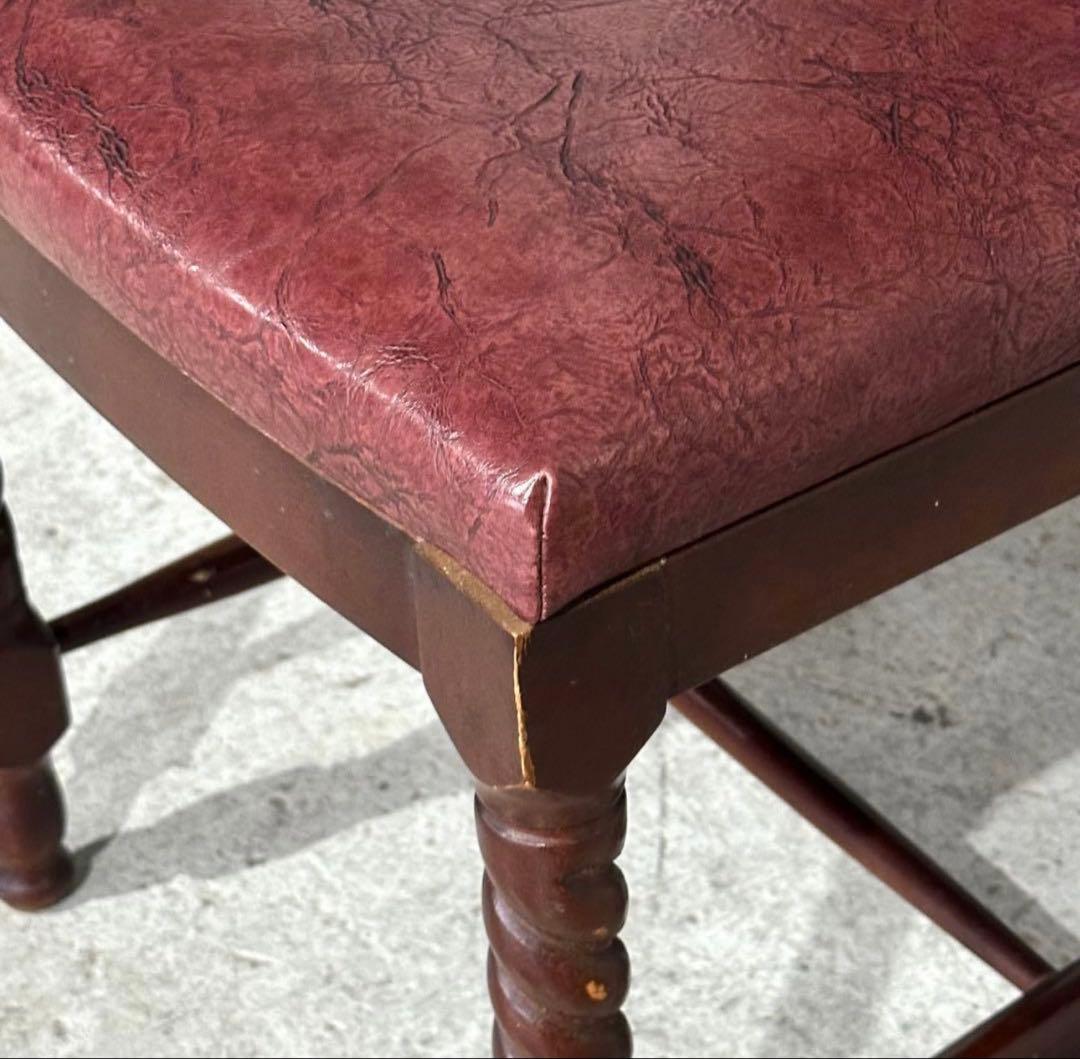 ✦バロック調✦アンティークチェア 木製 ツイスト脚 ワインレッド 鉄鋲 合皮張り