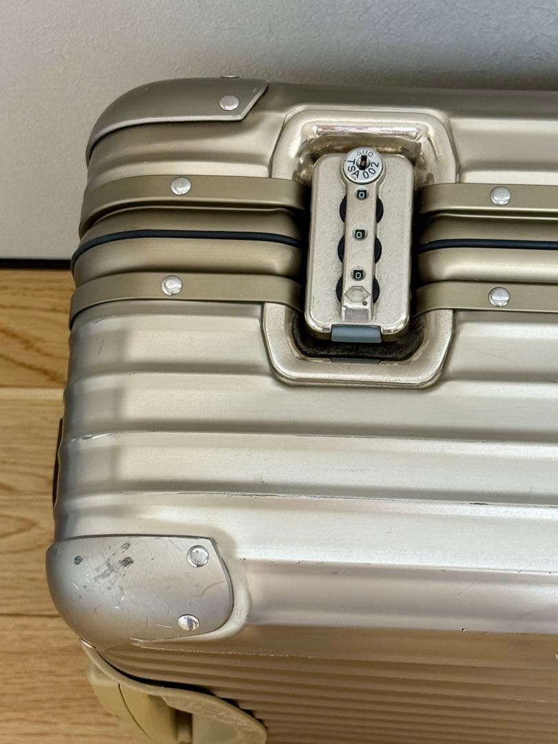リモワ　RIMOWA PREMIUM シャンパンゴールド　トパーズ　63L　2輪
