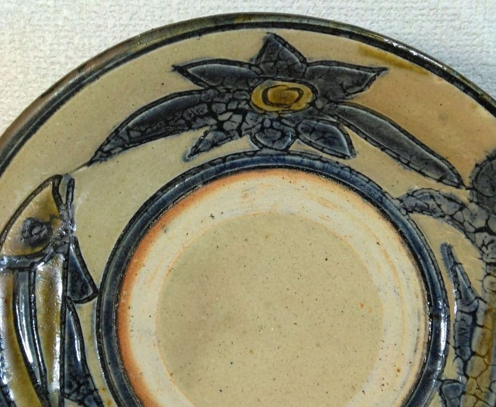 人間国宝 金城次郎 八寸皿 栞 共箱 美品 壺屋焼 壷屋焼 魚紋花文皿 やちむん