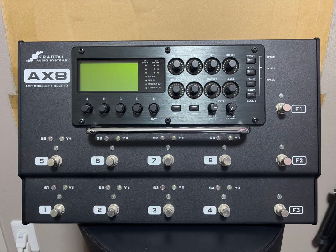 AX8 Fractal Audio Systems ギタープロセッサー